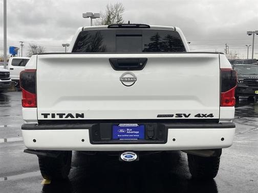 2023 Nissan Titan Platinum Reserve