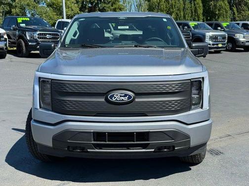 2025 Ford F-150 Lightning XLT