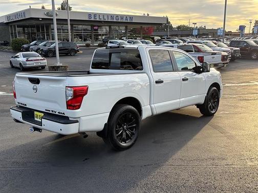 Glacier White 2023 Nissan Titan SV