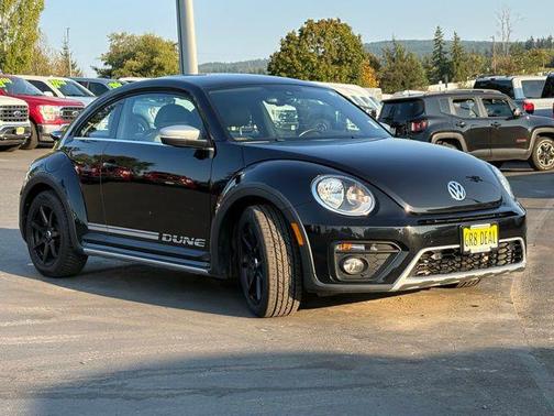 2016 Volkswagen Beetle 1.8T Dune
