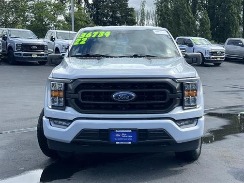 SPACE WHITE METALLIC 2022 Ford F-150 XLT