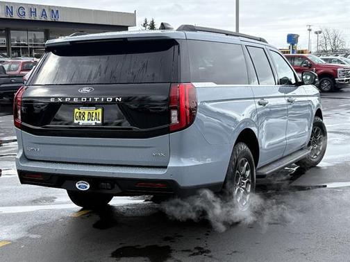 Glacier Gray Metallic Tri-Coat 2026 Ford Expedition Max Active 4x4