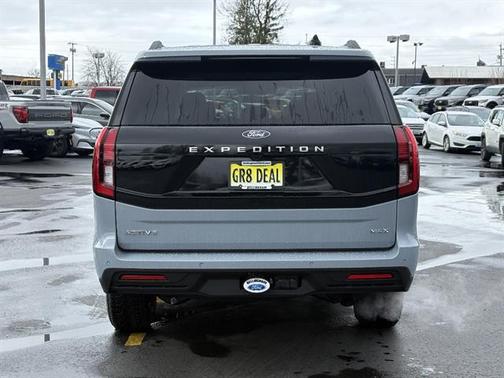 Glacier Gray Metallic Tri-Coat 2026 Ford Expedition Max Active 4x4