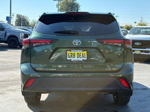 2024 Toyota Highlander XLE