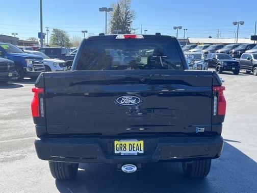 2025 Ford F-150 Lightning Flash