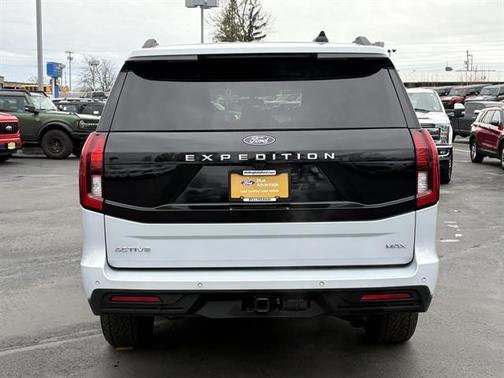 2025 Ford Expedition Max Active 4x4