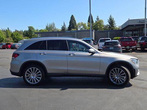 2022 Mercedes-Benz GLC 300 4MATIC