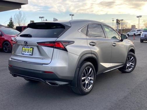 Photo 5 of 41 of 2019 Lexus NX 300 Base