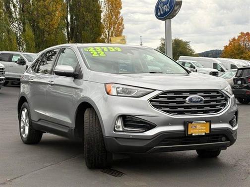 2022 Ford Edge Titanium