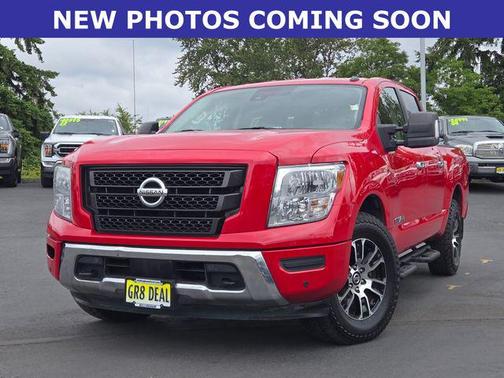 2021 Nissan Titan SV