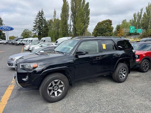 2024 Toyota 4Runner TRD Off Road