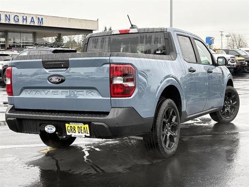Azure Gray Metallic Tri-Coat 2026 Ford Maverick XLT