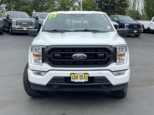OXFORD WHITE 2022 Ford F-150 XLT