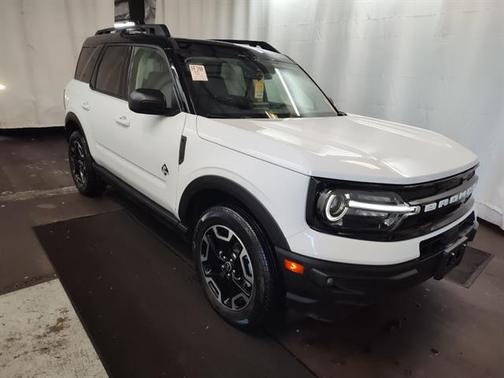 Oxford White 2024 Ford Bronco Sport Outer Banks