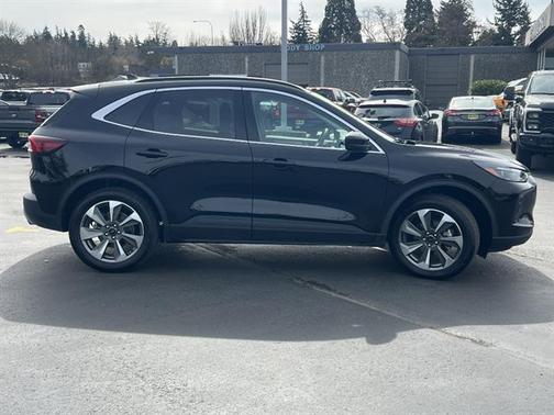 AGATE BLACK METALLIC 2025 Ford Escape PLATINUM