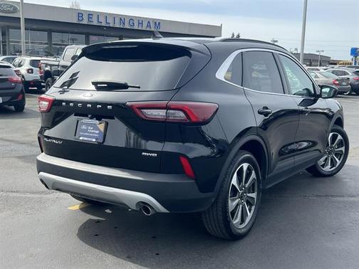 AGATE BLACK METALLIC 2025 Ford Escape PLATINUM