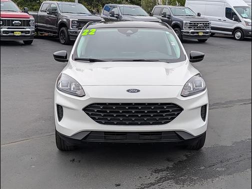 WHITE 2022 Ford Escape SE