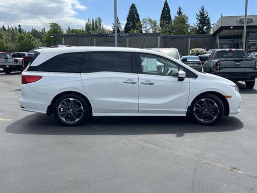 WHITE 2023 Honda Odyssey Elite