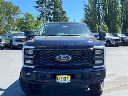 2025 Ford F-350 XLT