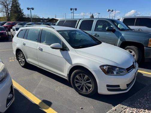 2017 Volkswagen Golf SportWagen TSI S