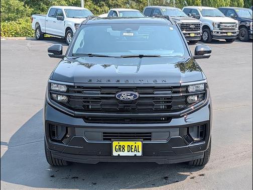 Agate Black 2027 Ford Expedition Platinum