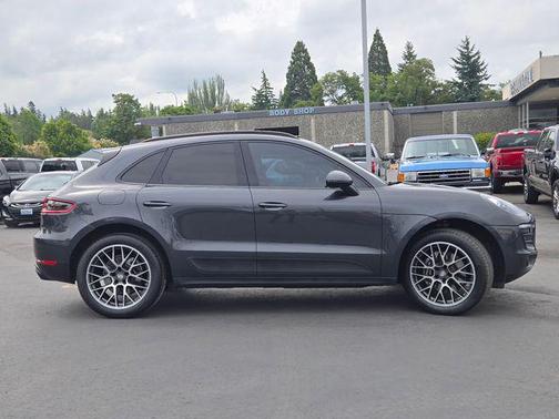 2017 Porsche Macan S
