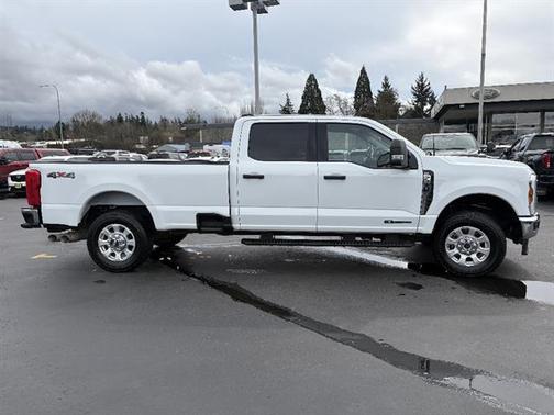 OXFORD WHITE 2024 Ford F-350 XLT