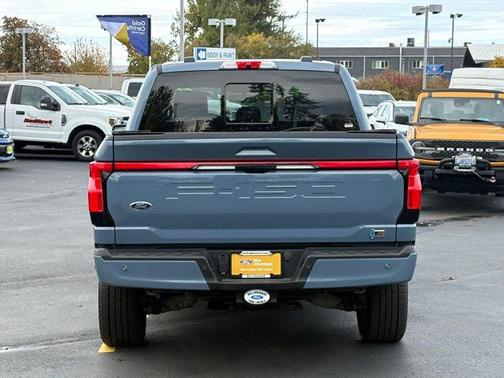 2023 Ford F-150 Lightning Platinum