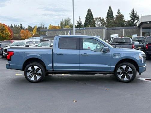 2023 Ford F-150 Lightning Platinum