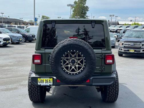 2023 Jeep Wrangler 4-Door Sahara