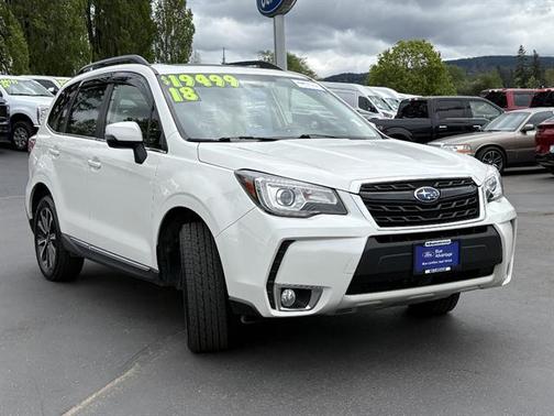 Crystal White Pearl 2018 Subaru Forester 2.0XT TOURING