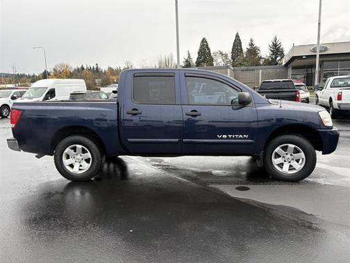 2010 Nissan Titan SE