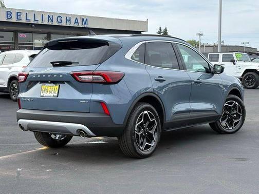 2025 Ford Escape Platinum
