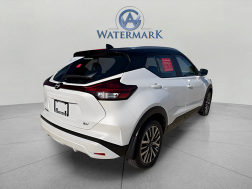 Aspen White / Super Black 2023 Nissan Kicks SV