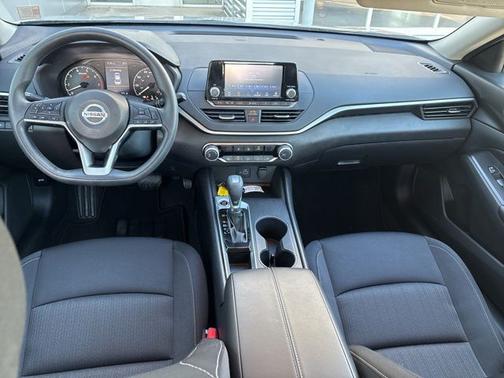 2022 Nissan Altima 2.5 S