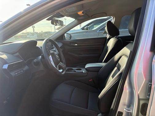 2022 Nissan Altima 2.5 S