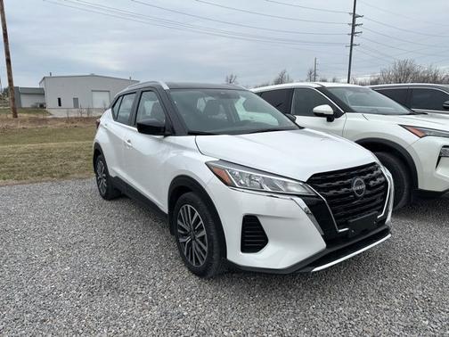 2023 Nissan Kicks SV