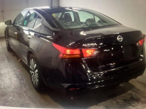 Black 2025 Nissan Altima SV