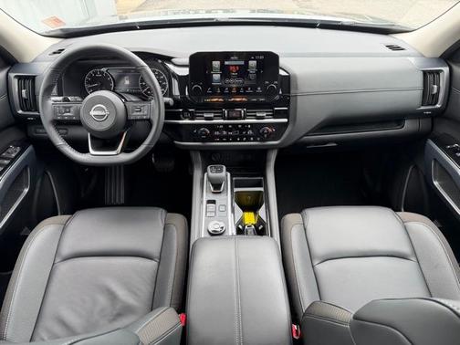 Gun Metallic 2025 Nissan Pathfinder SL