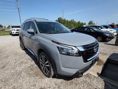 Boulder Gray Metallic 2025 Nissan Pathfinder Platinum