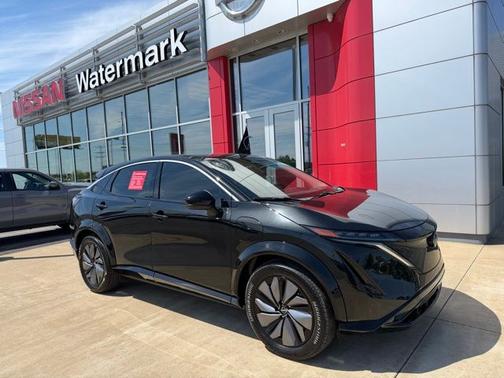 Black Diamond Pearl 2023 Nissan ARIYA VENTURE+