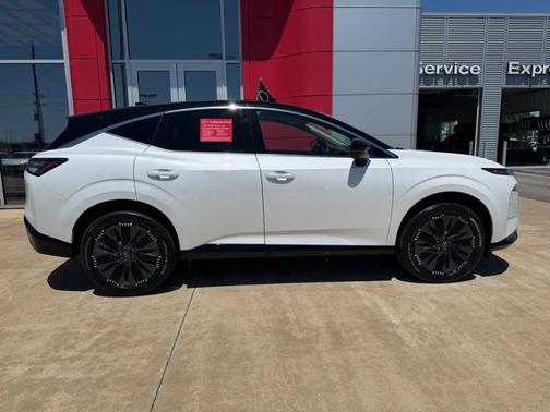 Pearl 2025 Nissan Murano Platinum