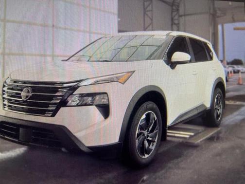 Everest White P 2024 Nissan Rogue SV