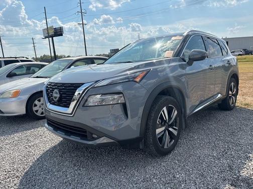 2022 Nissan Rogue SL
