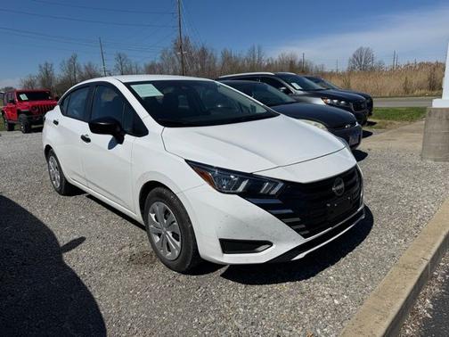 2023 Nissan Versa 1.6 S