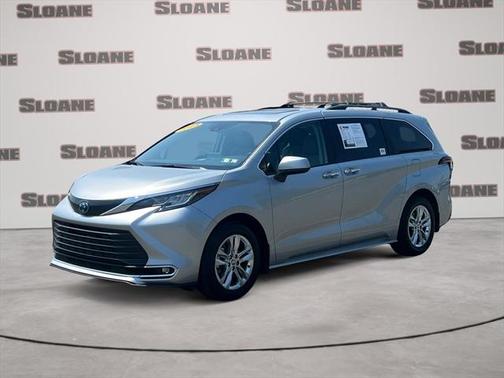 2023 Toyota Sienna XLE 7 Passenger