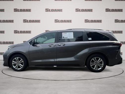 Predawn Gray Mica 2022 Toyota Sienna XSE 7 Passenger