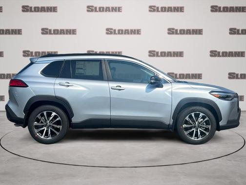 2025 Toyota Corolla Cross XLE