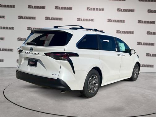 2025 Toyota Sienna XLE