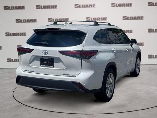Wind Chill Pearl 2023 Toyota Highlander Limited